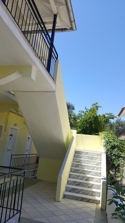Apollo Hotel Kavos Exterior photo